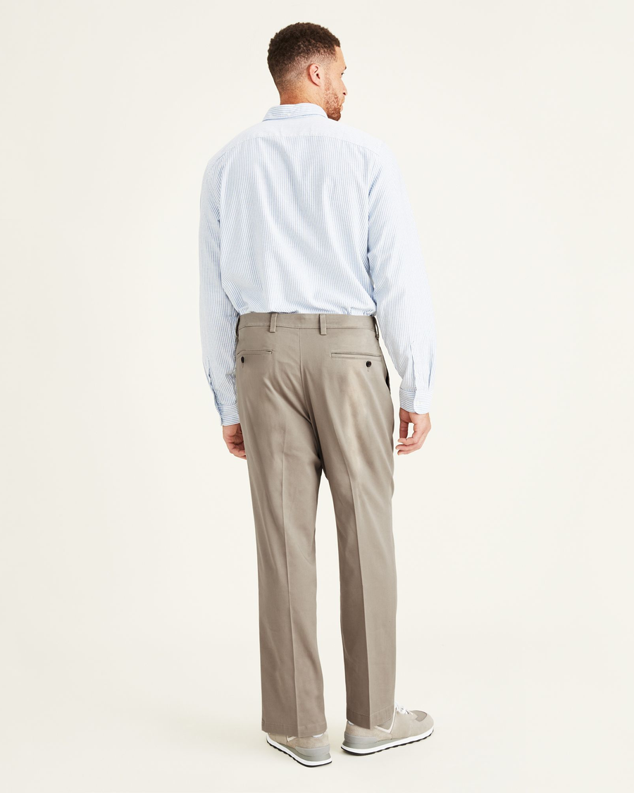 (image for) Excellent Quality Easy Khakis, Pleated, Classic Fit (Big and Tall)